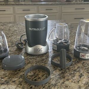 Nutribullet Magic Bullet  NB101B High Speed Blender Mixer With Accessories 600W